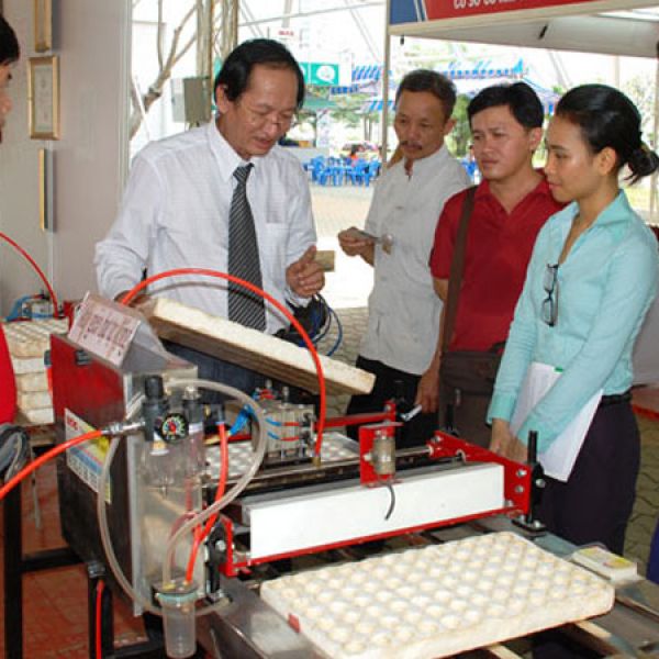 Máy gieo hạt thế hệ mới – Đột phá nông nghiệp hiện đại